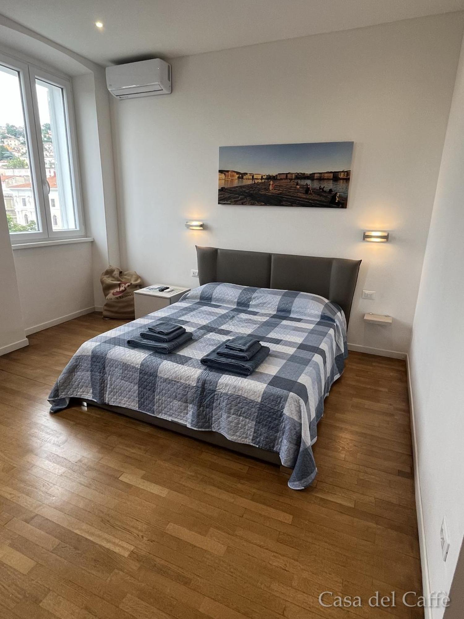 Casa Del Caffe Apartment ตรีเอสเต ภายนอก รูปภาพ